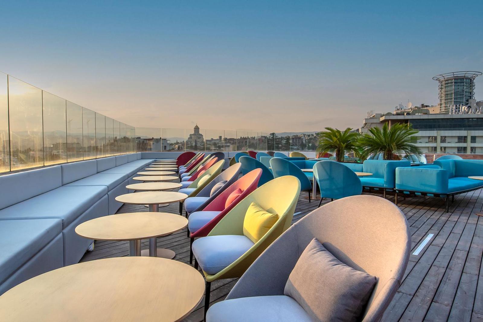Golden Tulip Design Tbilisi Hotell Eksteriør bilde